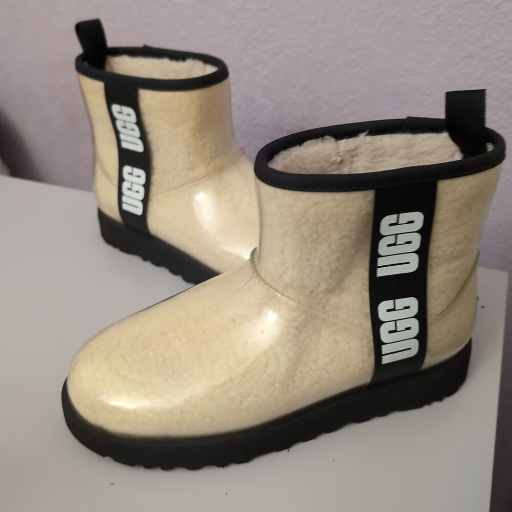 UGG Classic Clear Mini Boot Womens Size 8 US Natural Cream Ugg